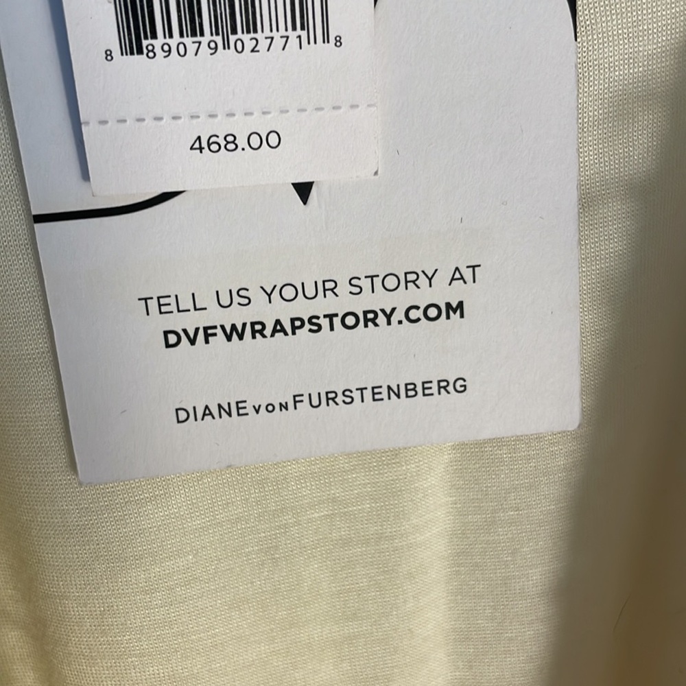 Diane Von Fustenburg wrap dress. Light yellow color never worn with tag - Picture 2 of 5